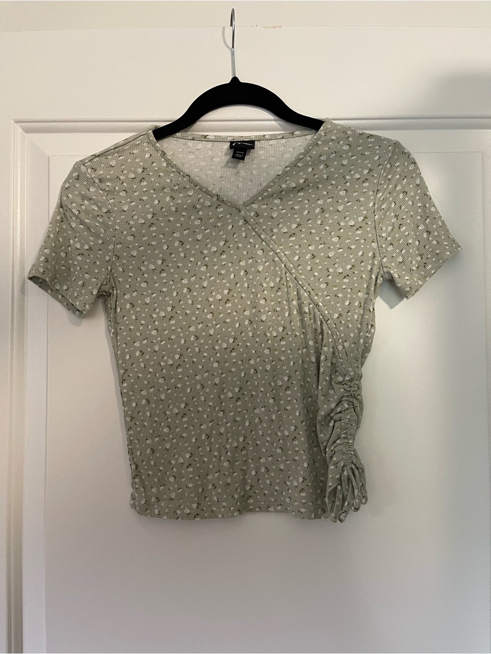 art class Girls Floral Short Sleeve Faux-Wrap Tee - Size M